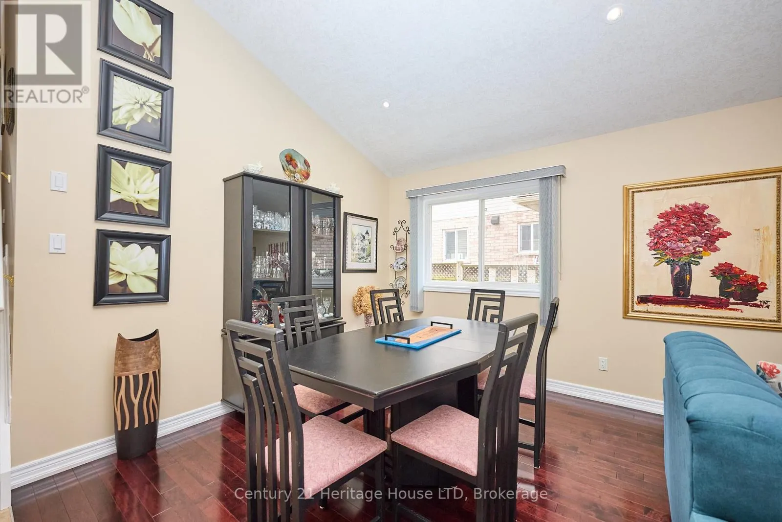 222 DORCHESTER DRIVE