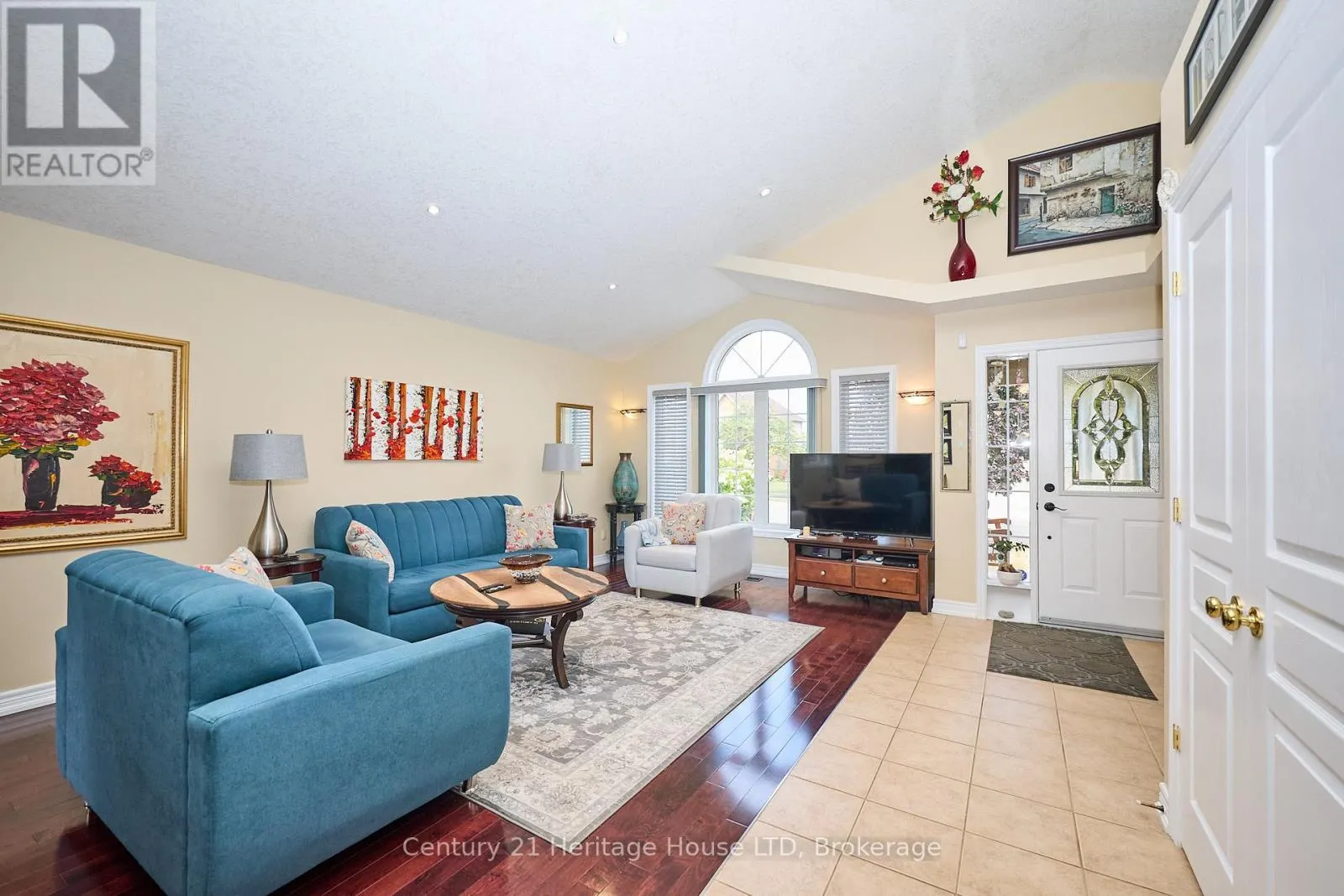 222 DORCHESTER DRIVE