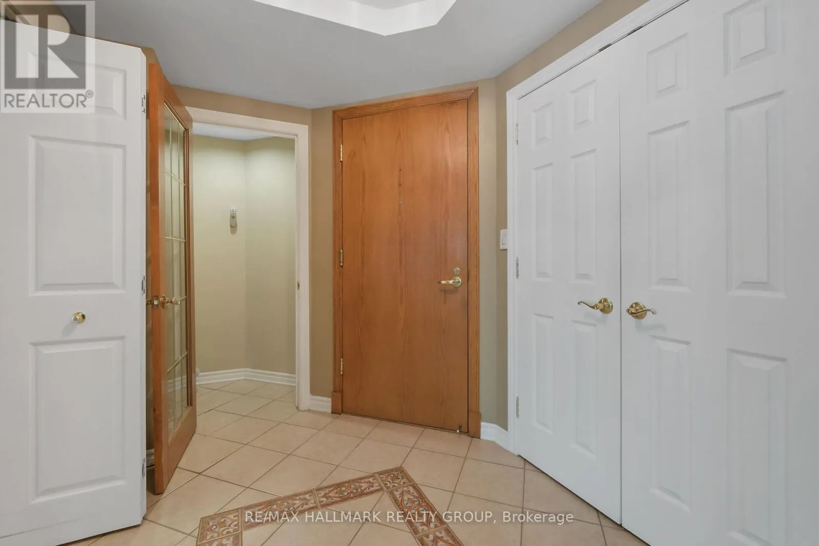 1A - 131 ROBSON COURT