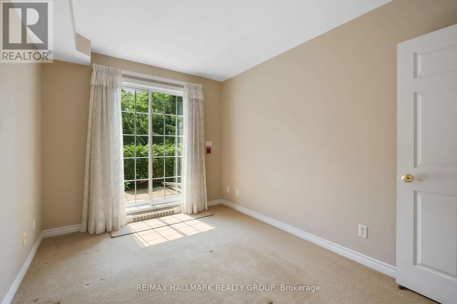 1A - 131 ROBSON COURT