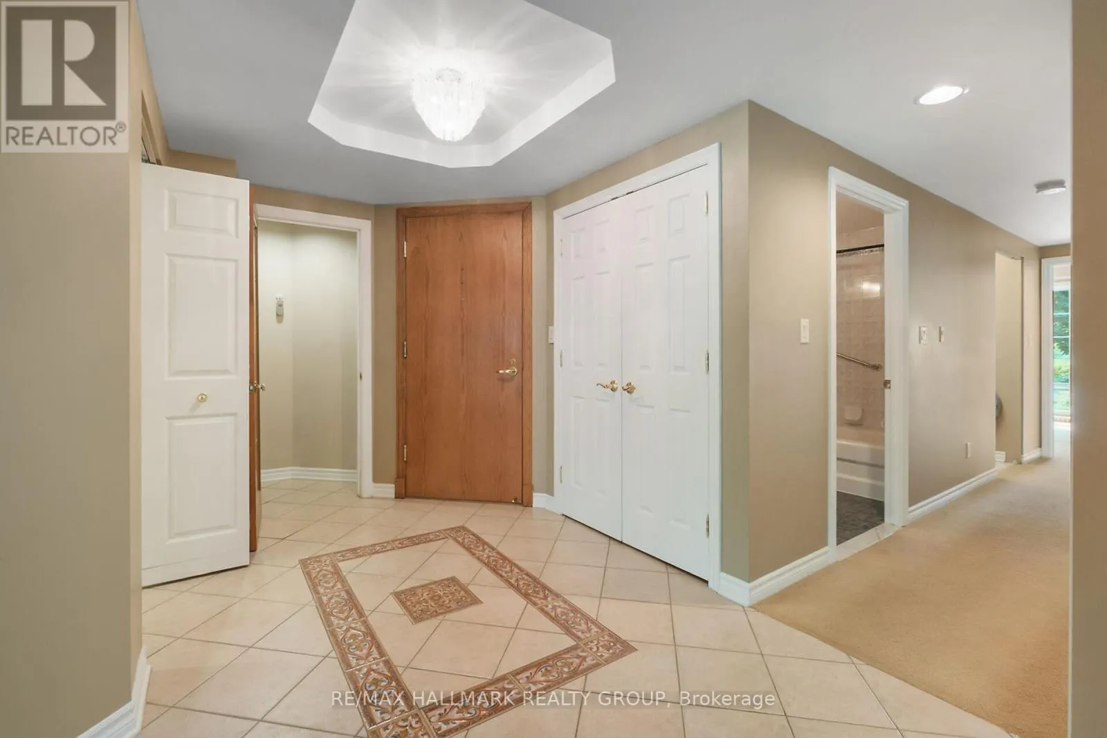 1A - 131 ROBSON COURT