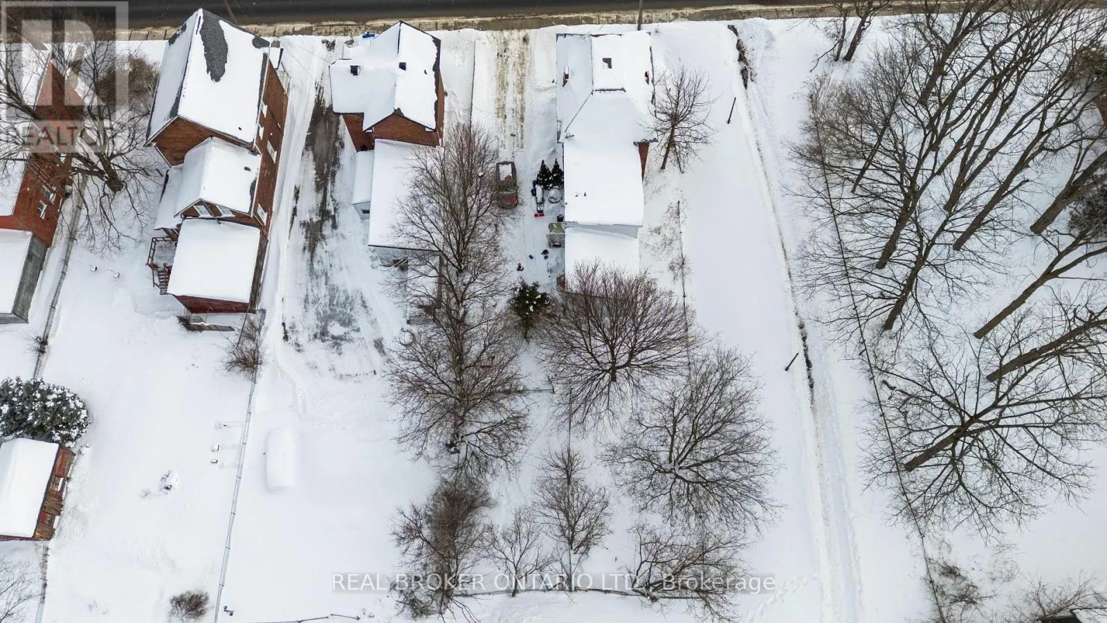 42 DANIEL STREET N