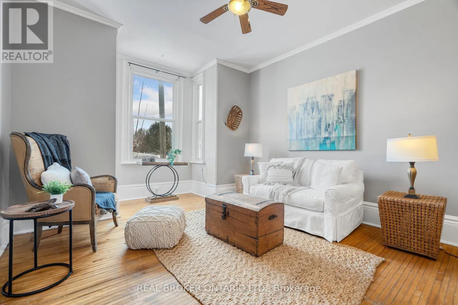 42 DANIEL STREET N