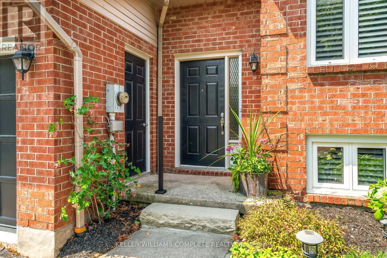 56 STONEY BROOK CRESCENT