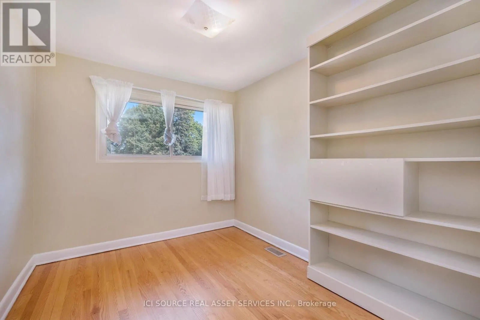 710 SHERBOURNE ROAD