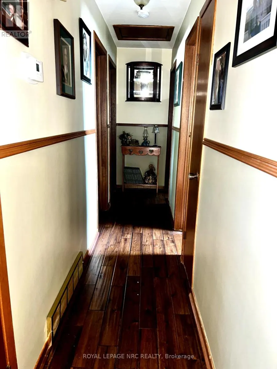 2 PIONEER VILLAGE CRESCENT
