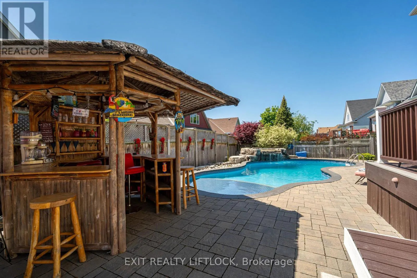 399 LAKESHORE ROAD