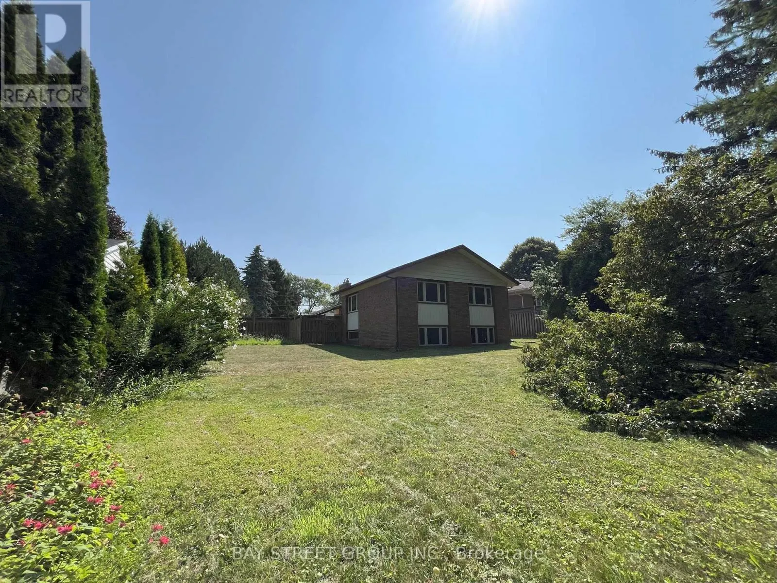 UPPER UNIT - 80 HOSTEIN DRIVE