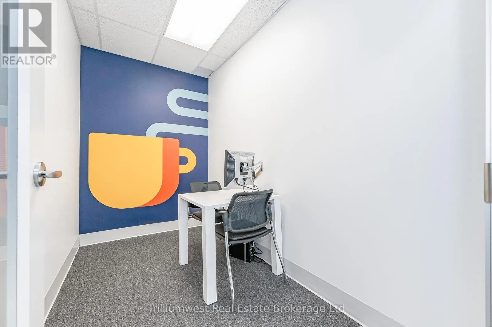 103 - 450 SPEEDVALE AVE W AVENUE, #103