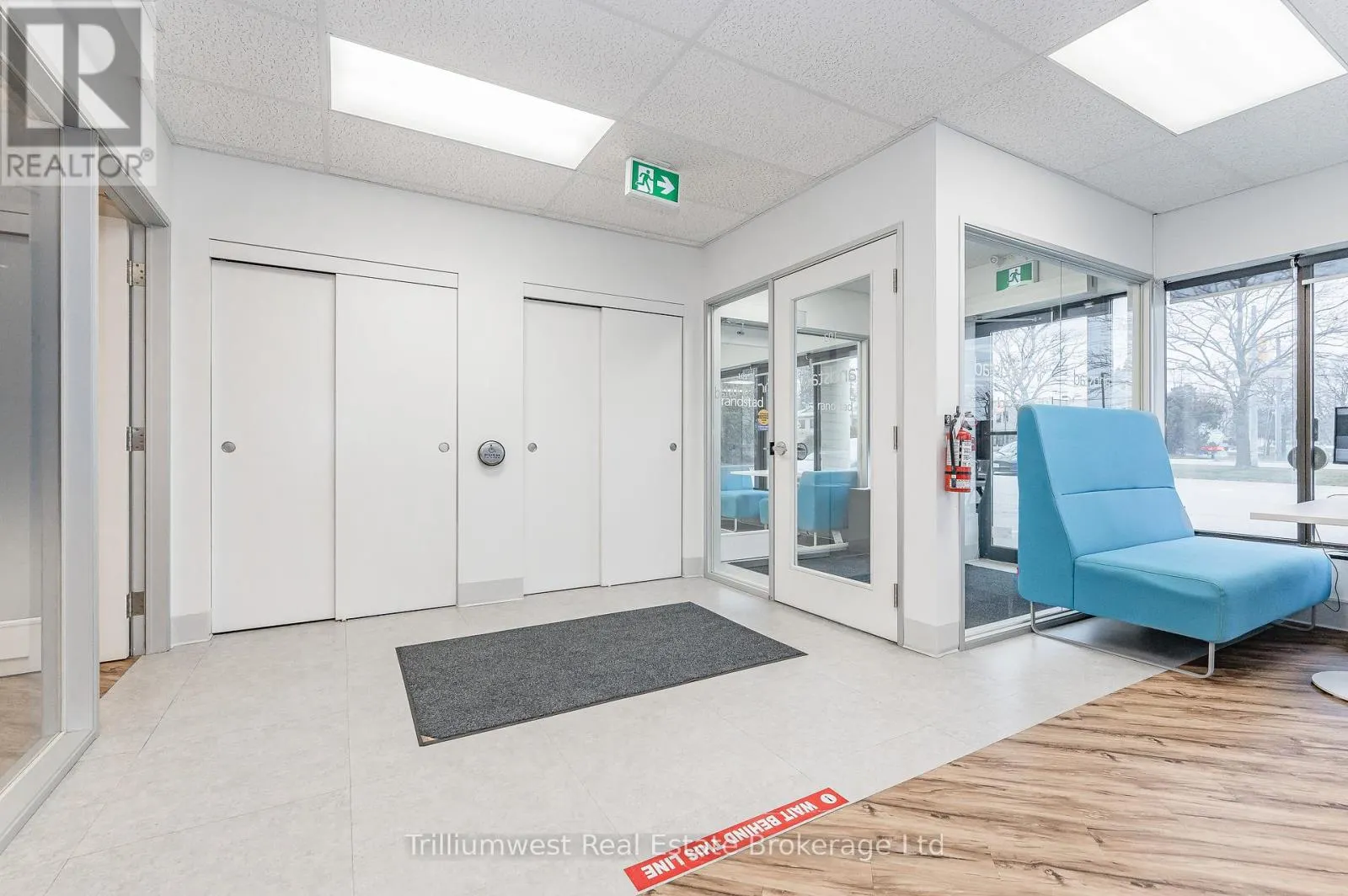 103 - 450 SPEEDVALE AVE W AVENUE, #103