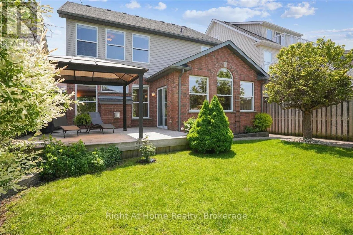 122 HAWKSWOOD DRIVE
