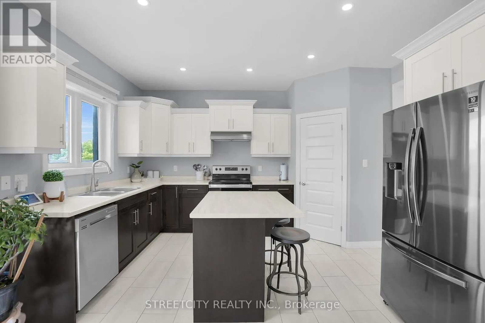 102 TIMBERWALK TRAIL