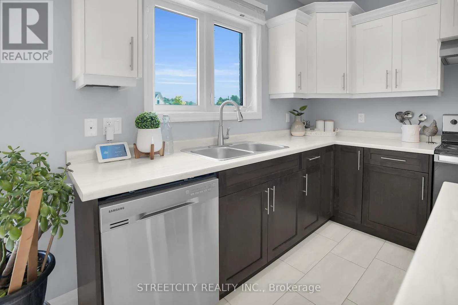 102 TIMBERWALK TRAIL