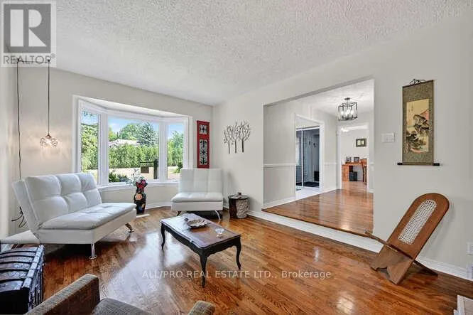 1144 RIDEAU BEND CRESCENT