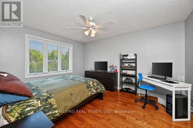 1144 RIDEAU BEND CRESCENT