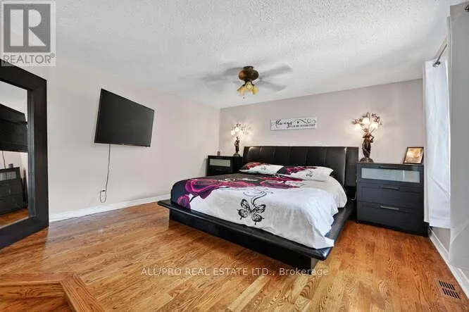 1144 RIDEAU BEND CRESCENT