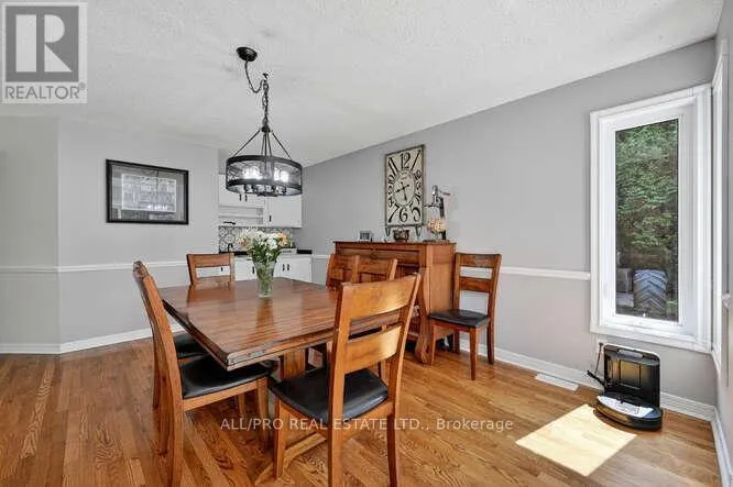 1144 RIDEAU BEND CRESCENT