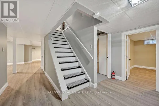 1144 RIDEAU BEND CRESCENT