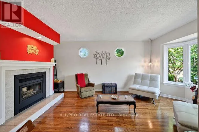 1144 RIDEAU BEND CRESCENT