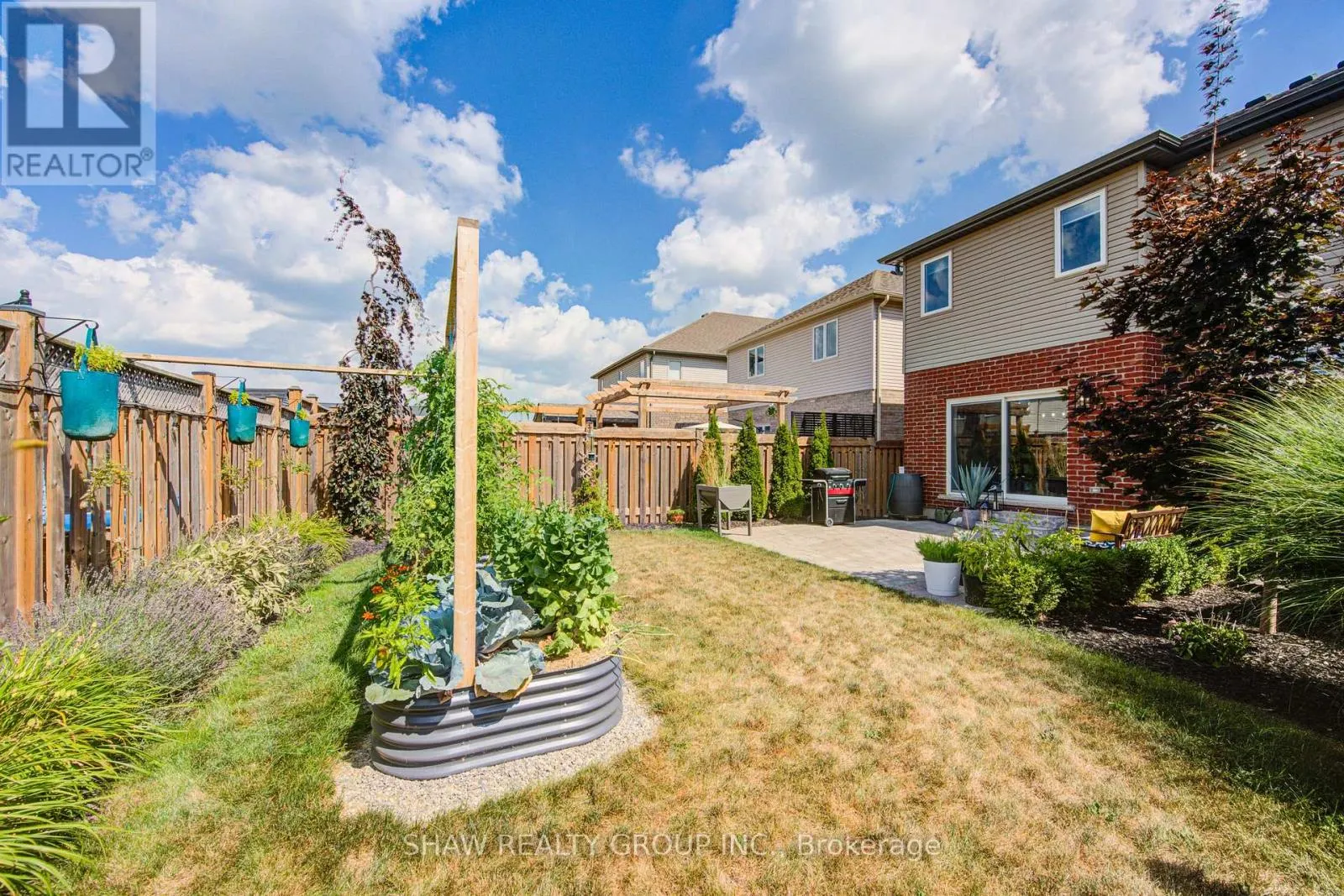 32 ARLINGTON PARKWAY