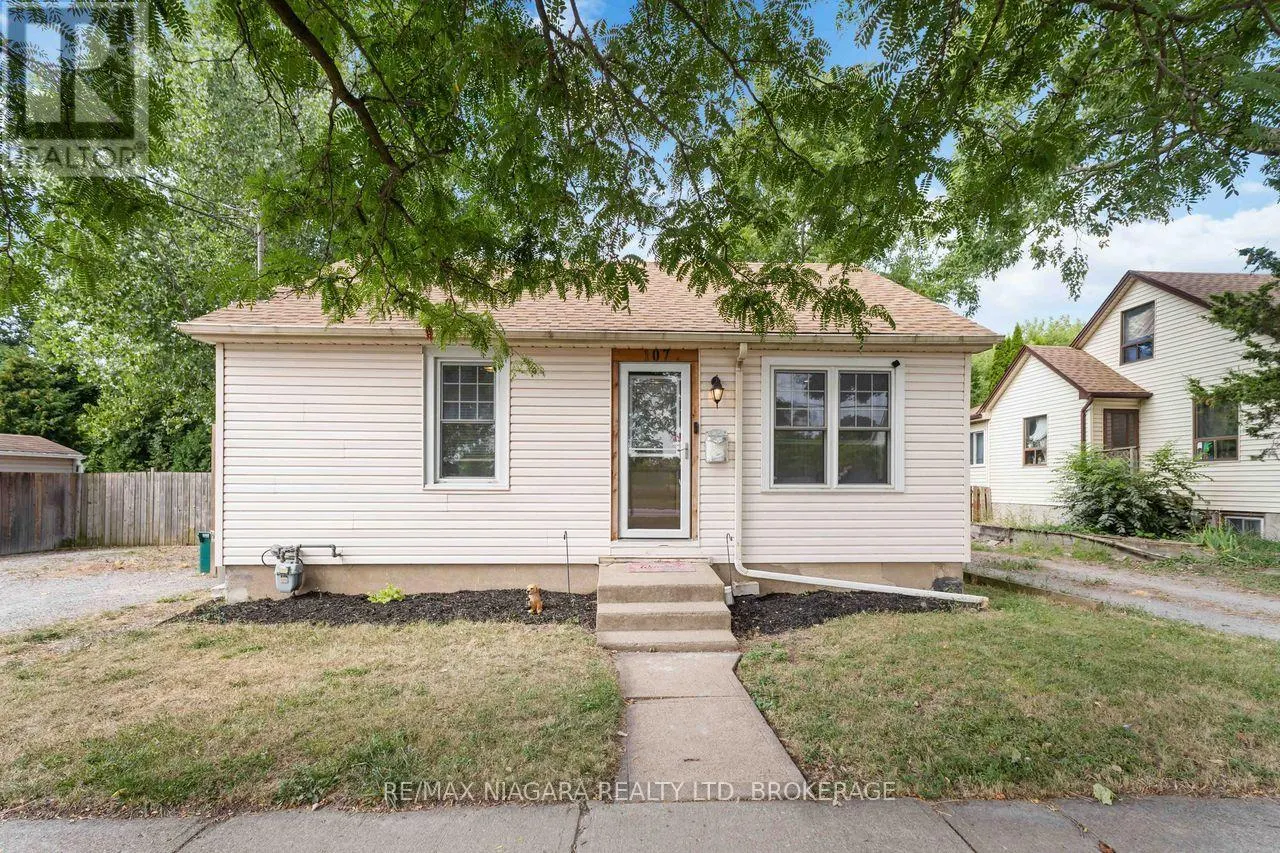 107 OAKDALE AVENUE