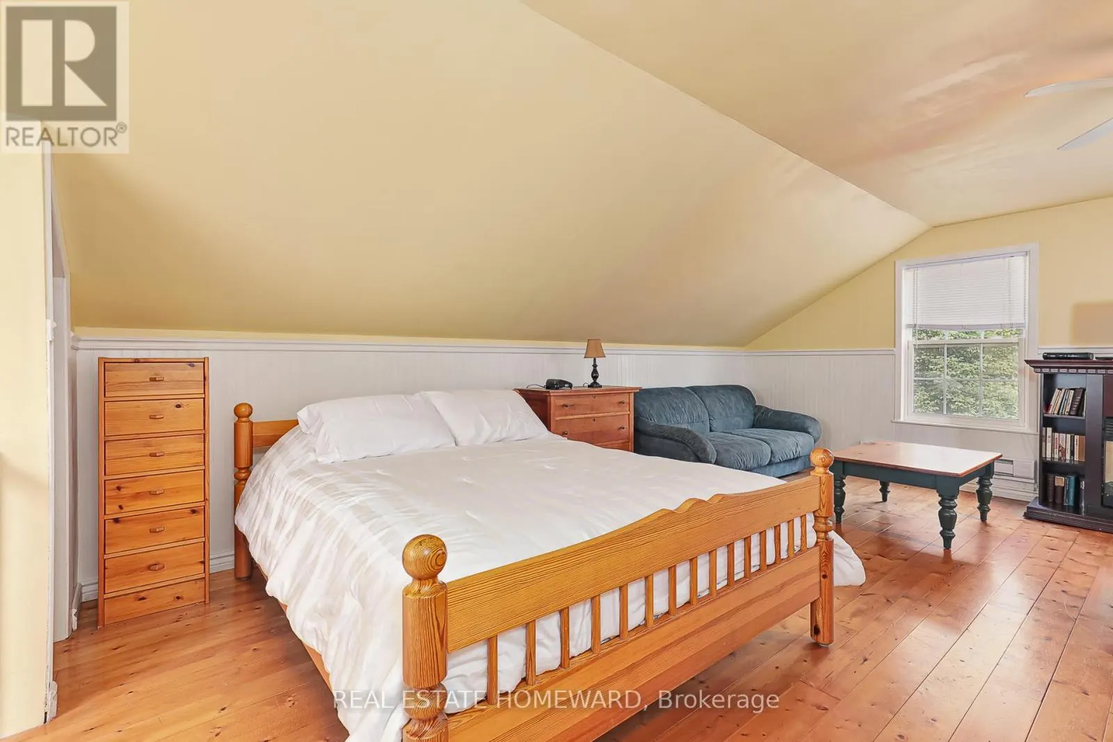 137295 GREY ROAD 12