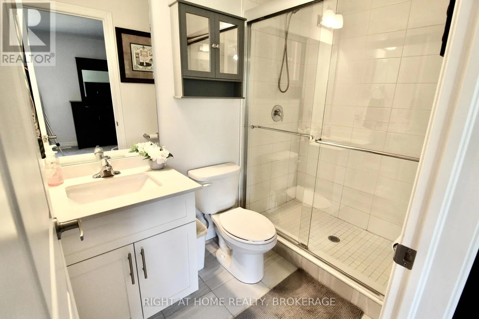 10 - 5080 CONNOR DRIVE, #10