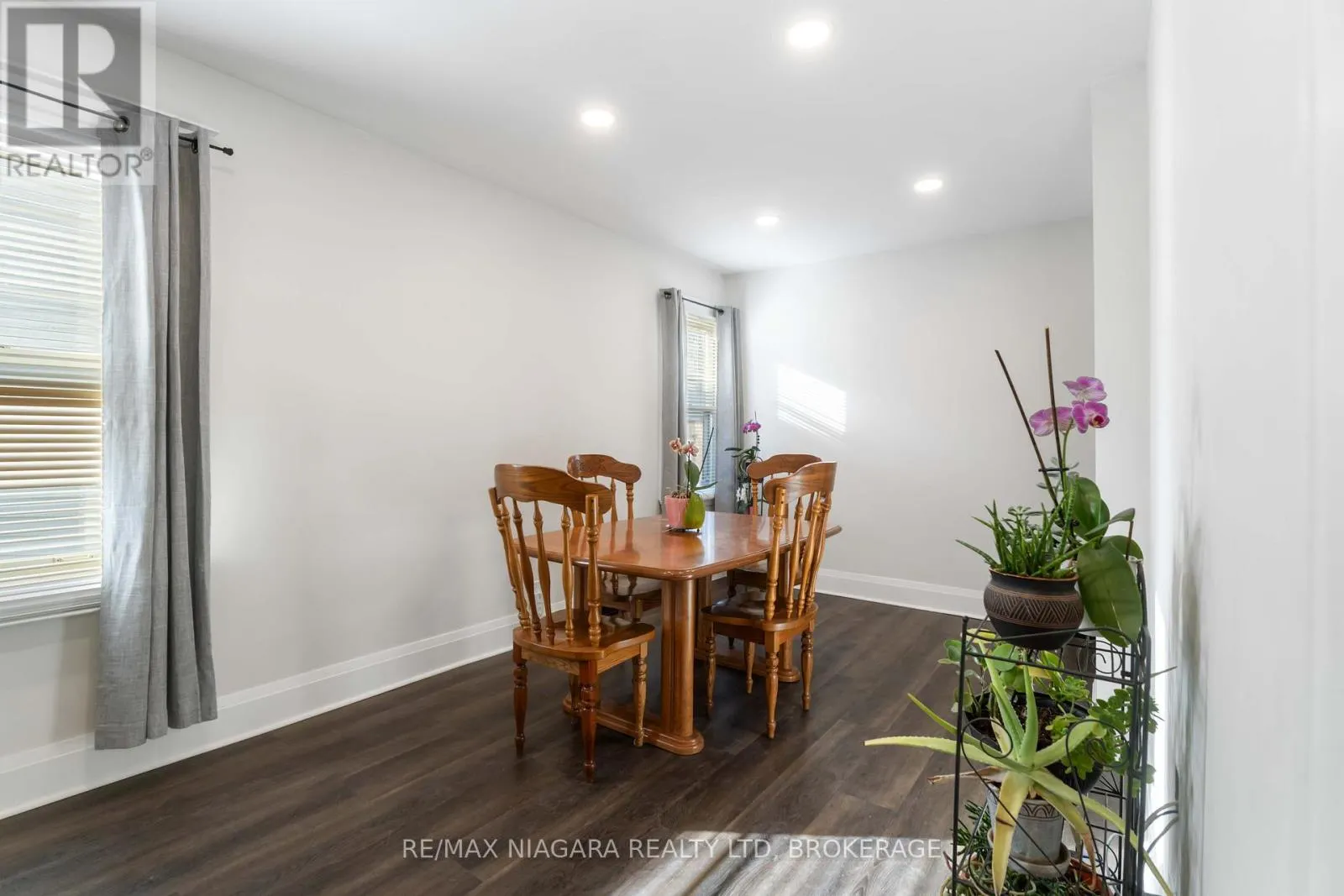22 BERTRAM STREET