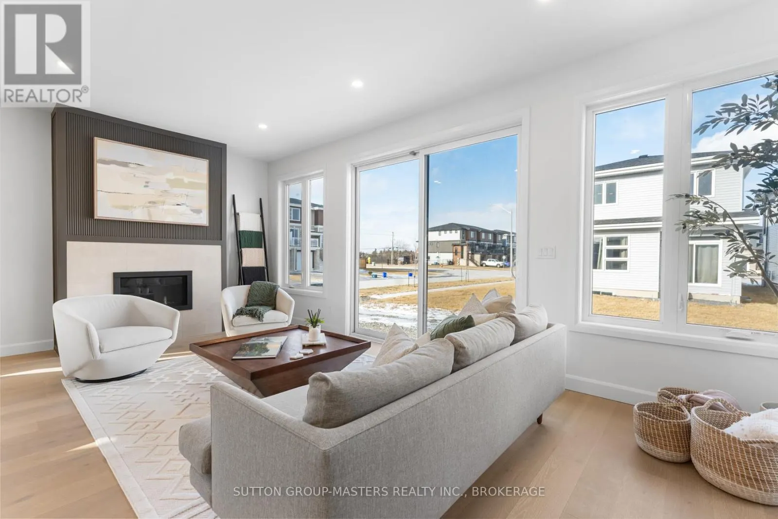 204 SUPERIOR DRIVE