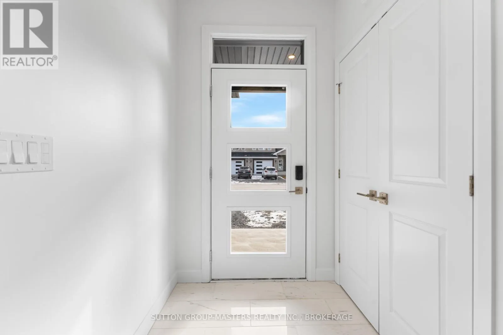 204 SUPERIOR DRIVE