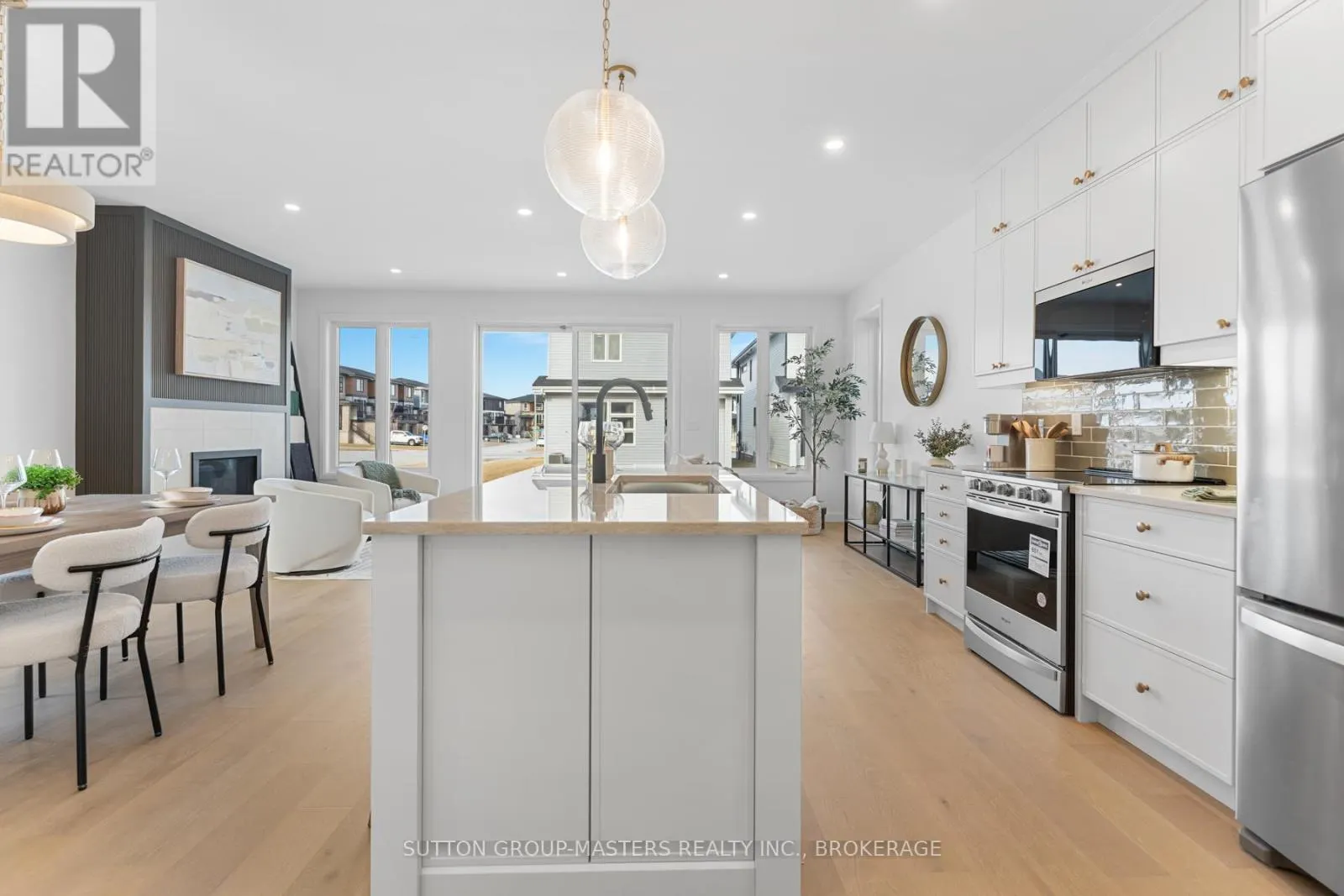 204 SUPERIOR DRIVE