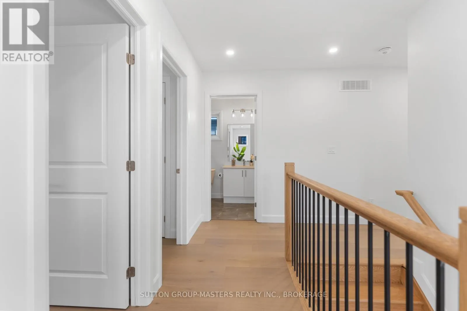 204 SUPERIOR DRIVE