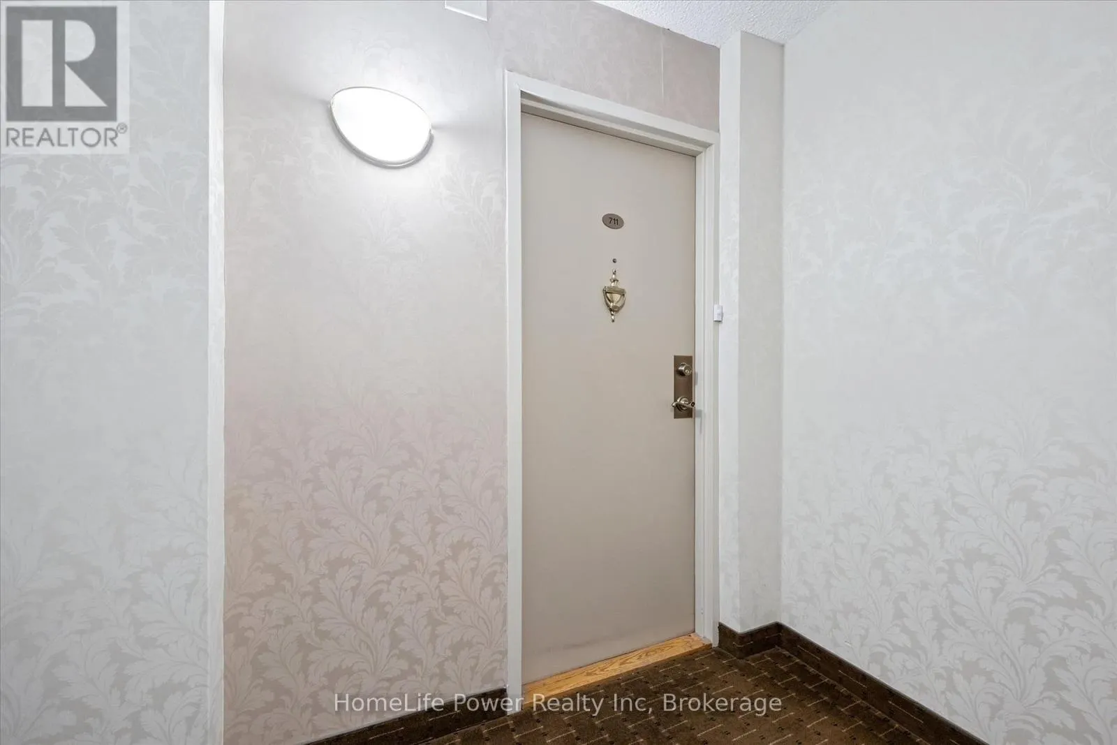 711 - 19 WOODLAWN ROAD E, #711