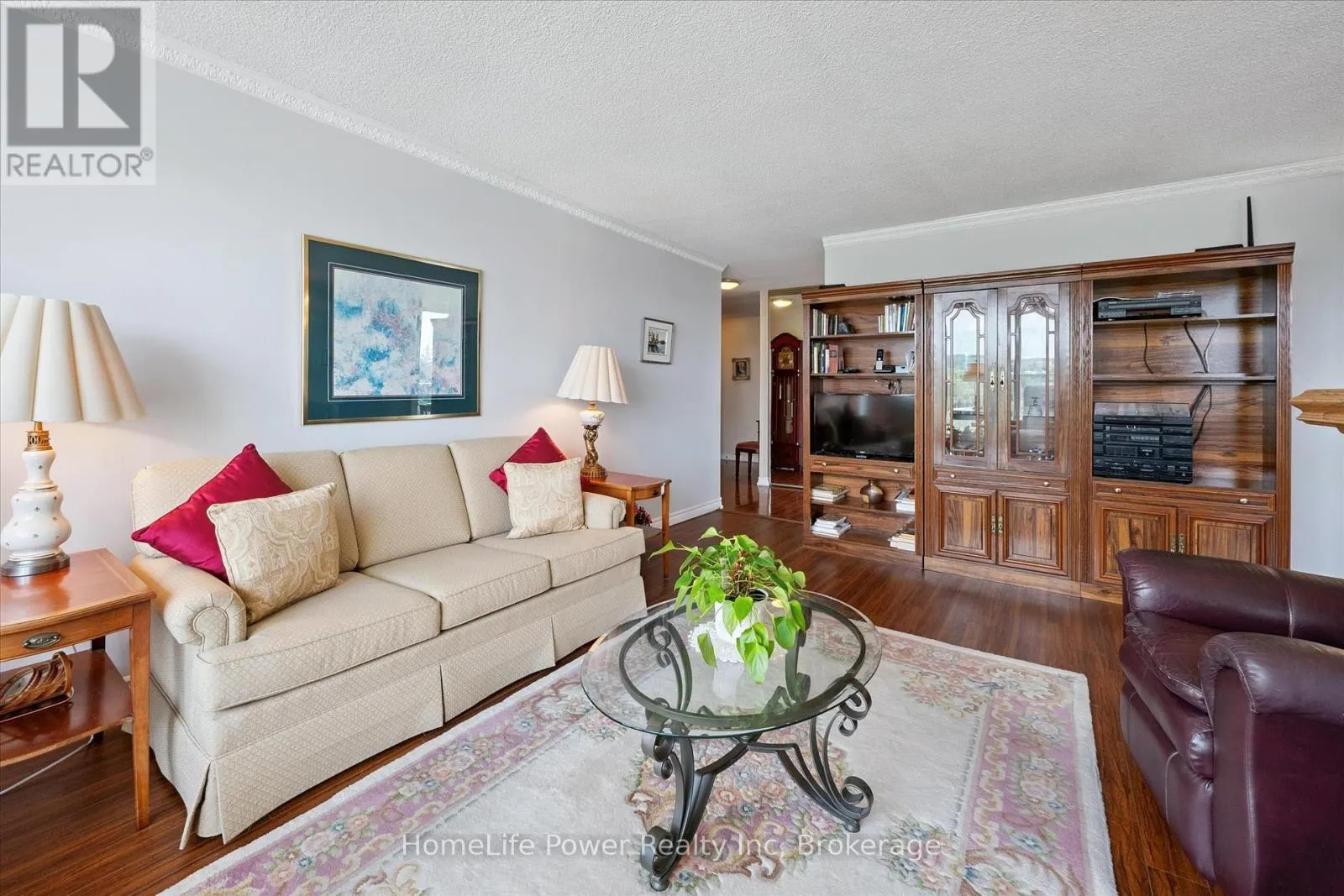 711 - 19 WOODLAWN ROAD E, #711