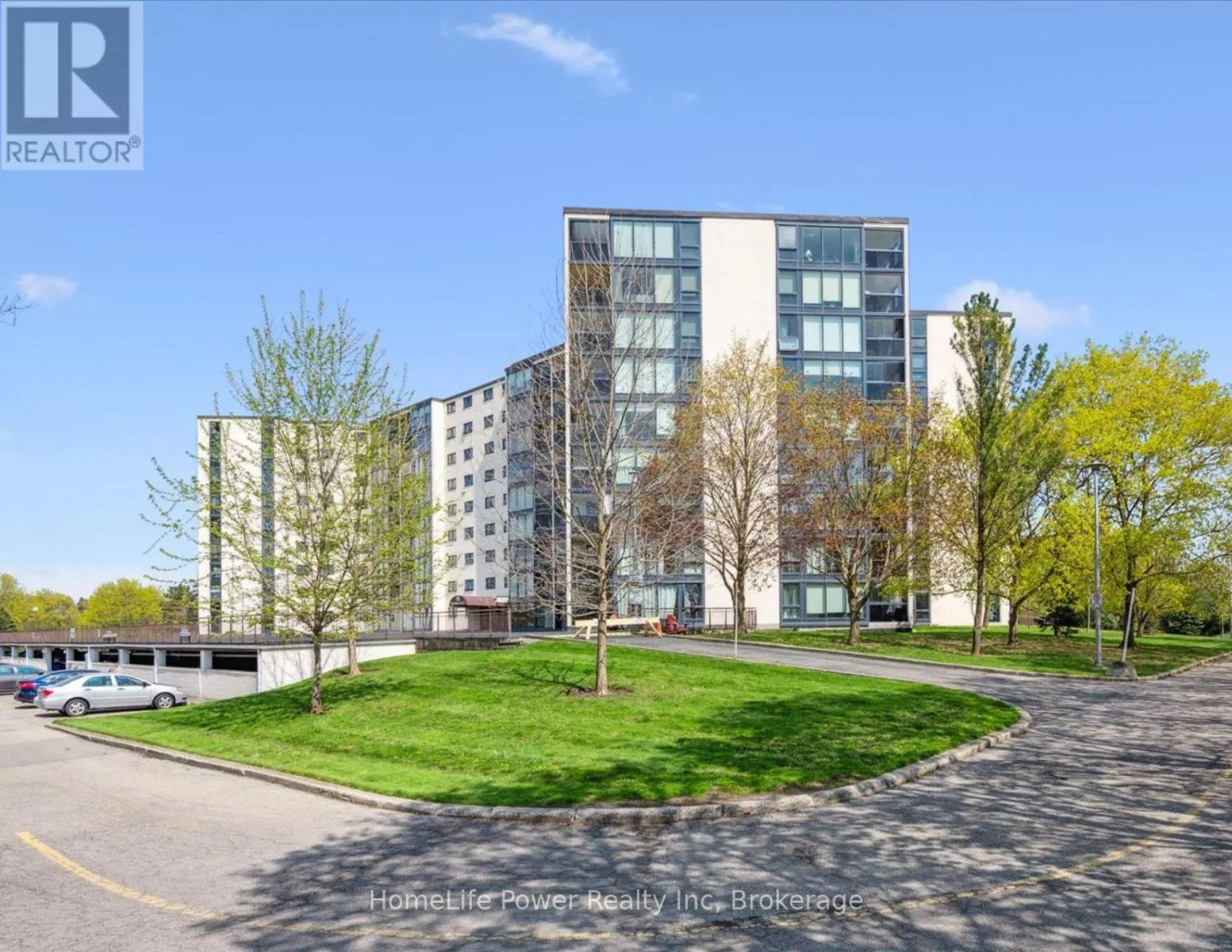 711 - 19 WOODLAWN ROAD E, #711