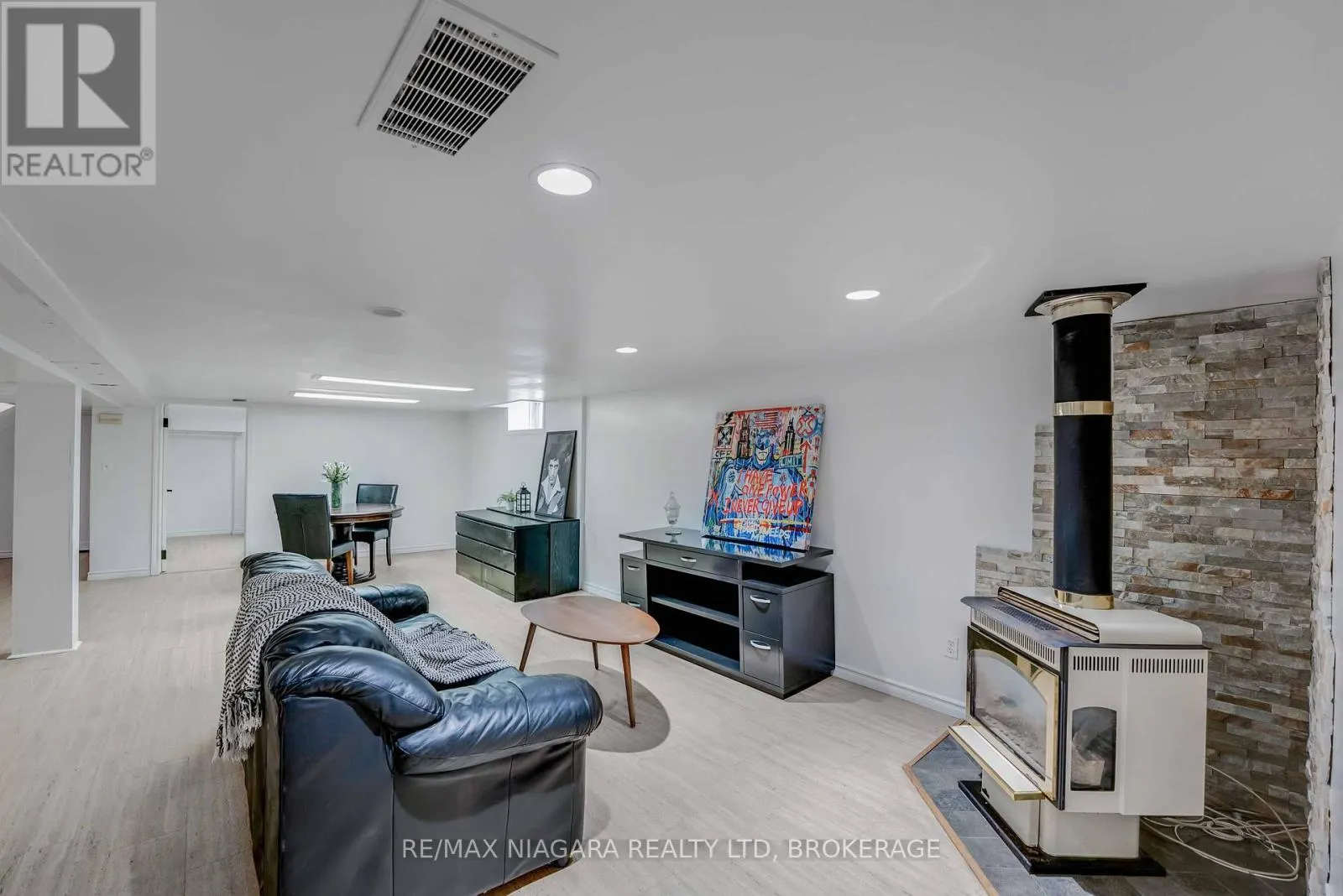 5000 SIXTH AVENUE