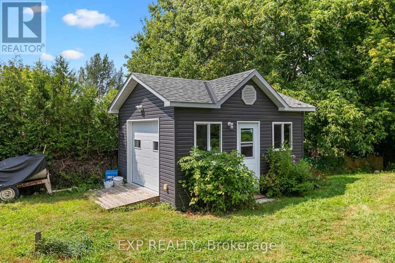 891 LACROIX ROAD