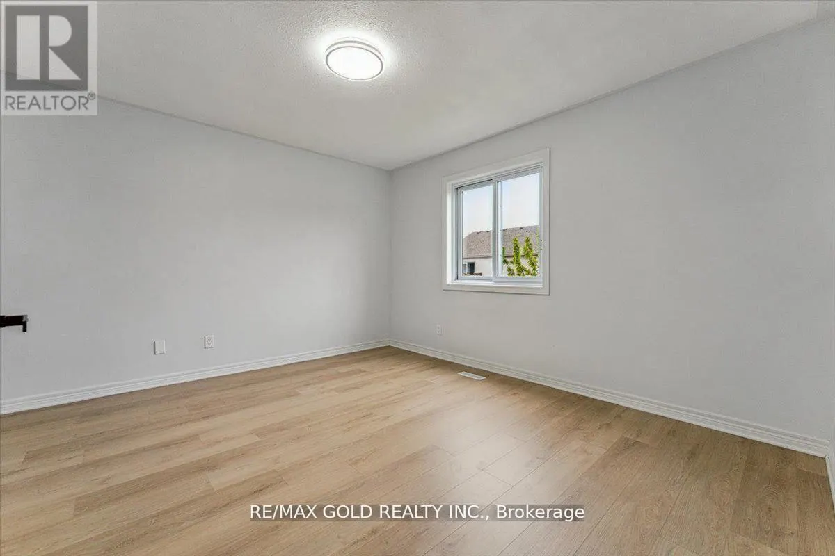 8163 HARVEST CRESCENT