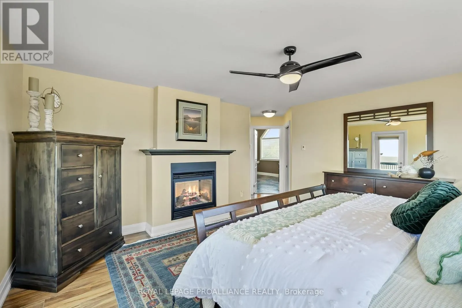 263 LAKESHORE ROAD