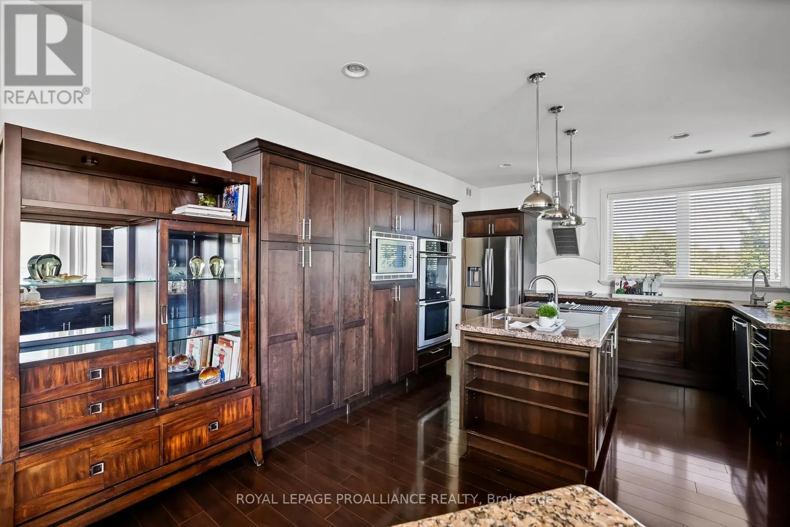 263 LAKESHORE ROAD
