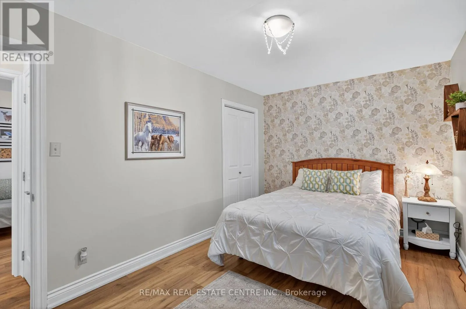 16 CEDAR LANE