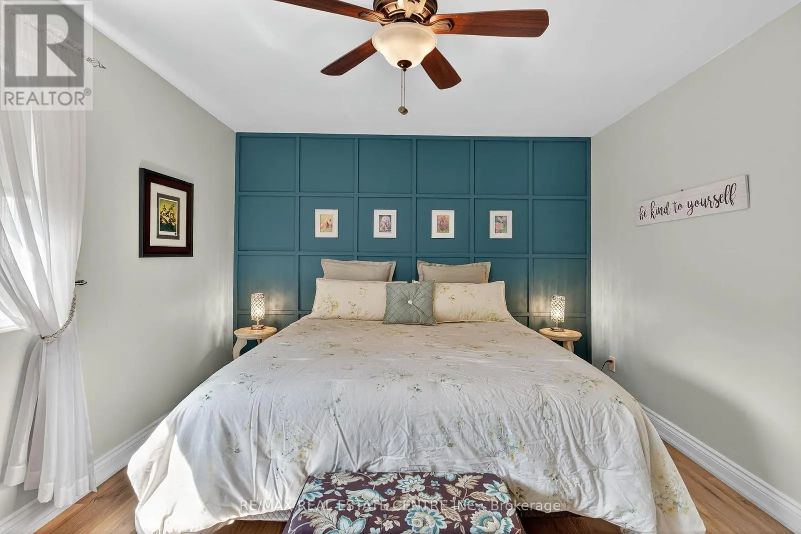 16 CEDAR LANE