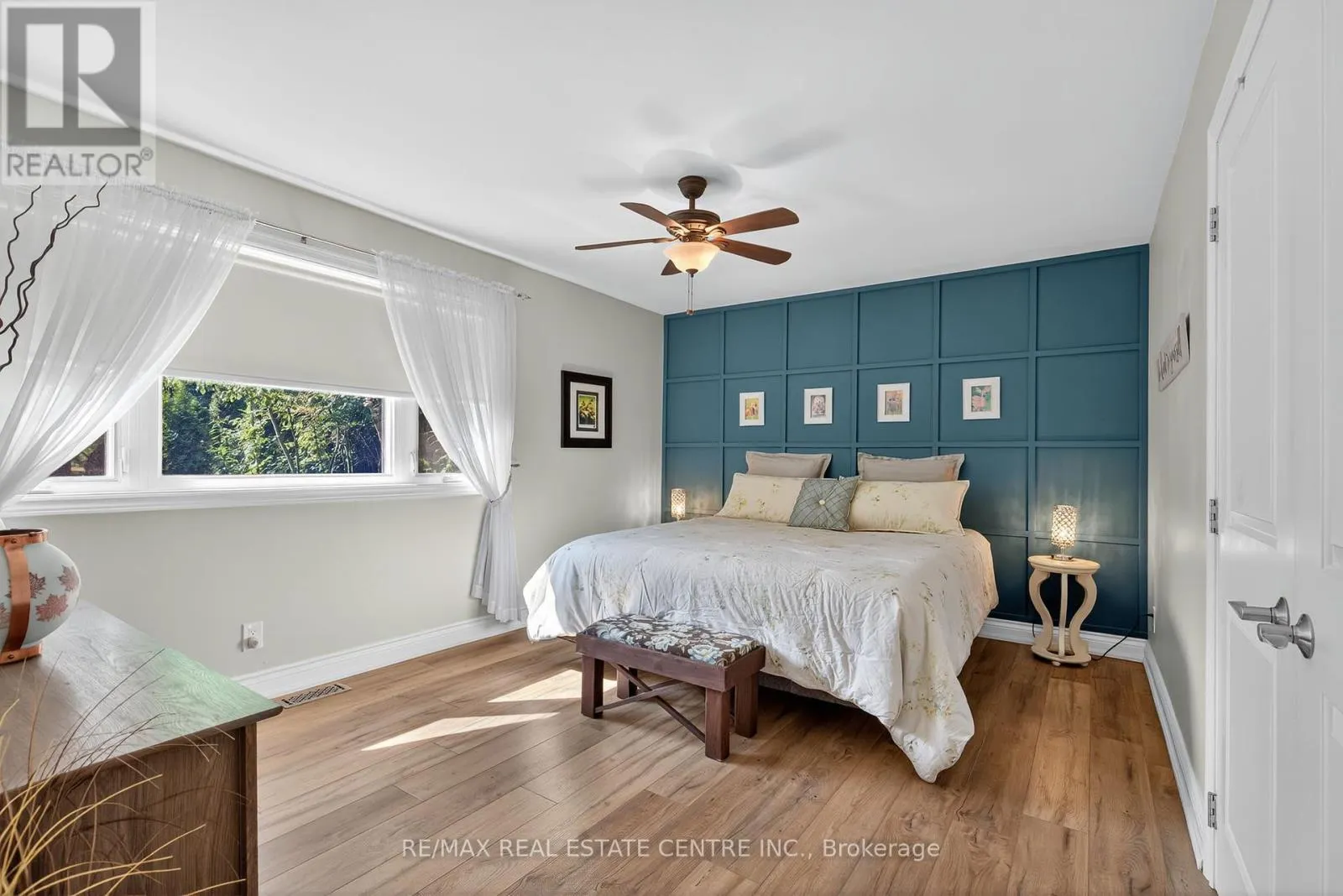 16 CEDAR LANE