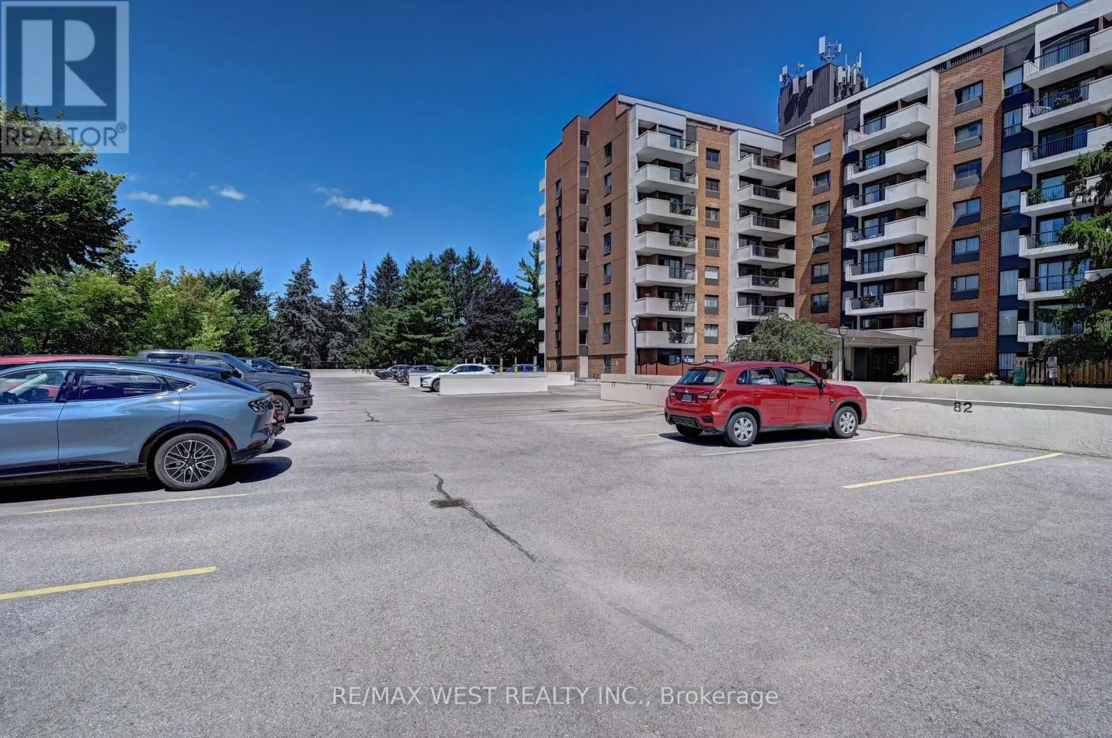 705 - 260 SHELDON AVENUE N