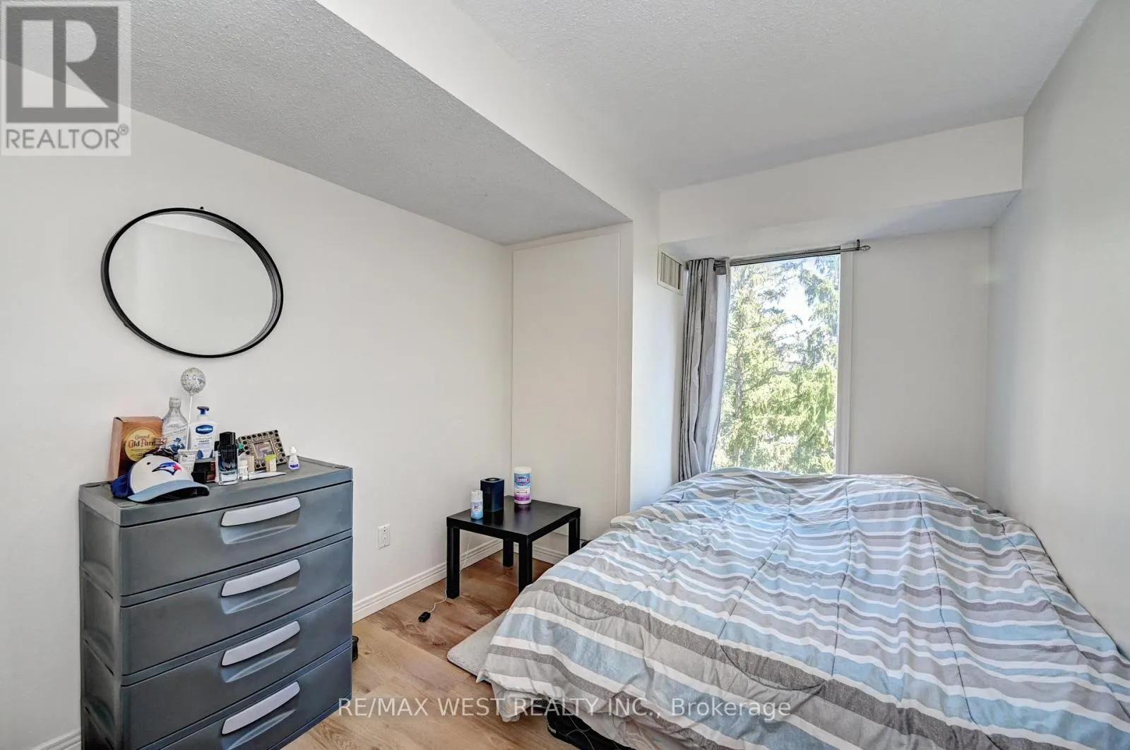 705 - 260 SHELDON AVENUE N