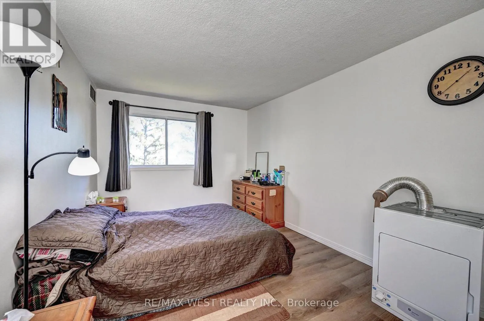 705 - 260 SHELDON AVENUE N