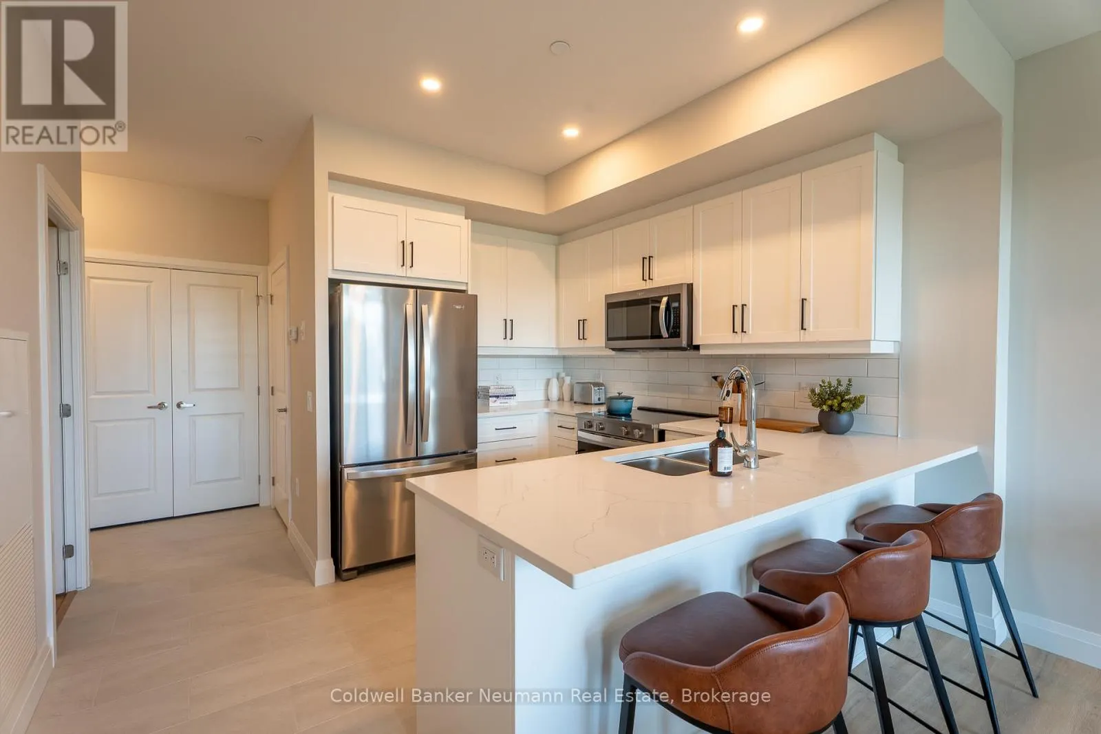 215 - 1882 GORDON STREET, #215