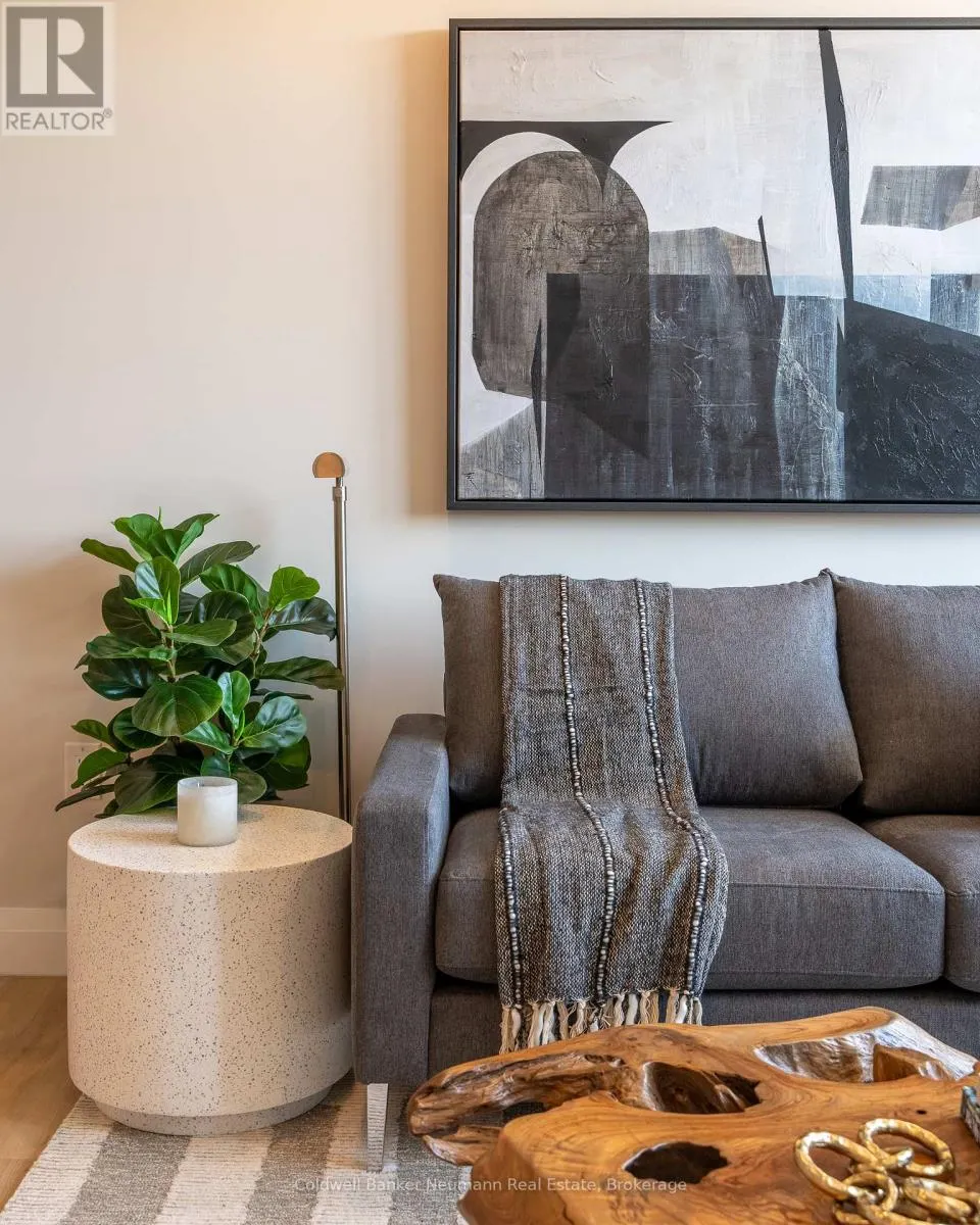 215 - 1882 GORDON STREET, #215