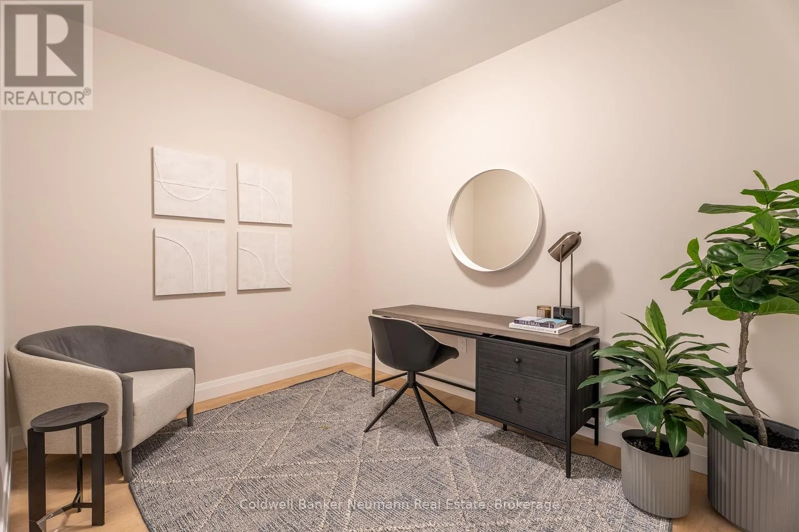 215 - 1882 GORDON STREET, #215