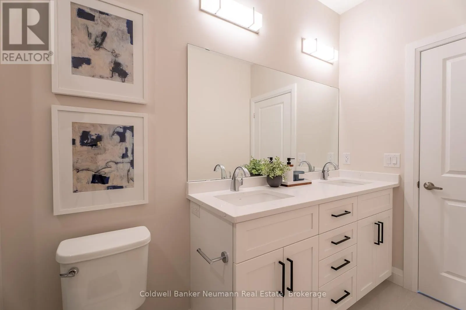 215 - 1882 GORDON STREET, #215